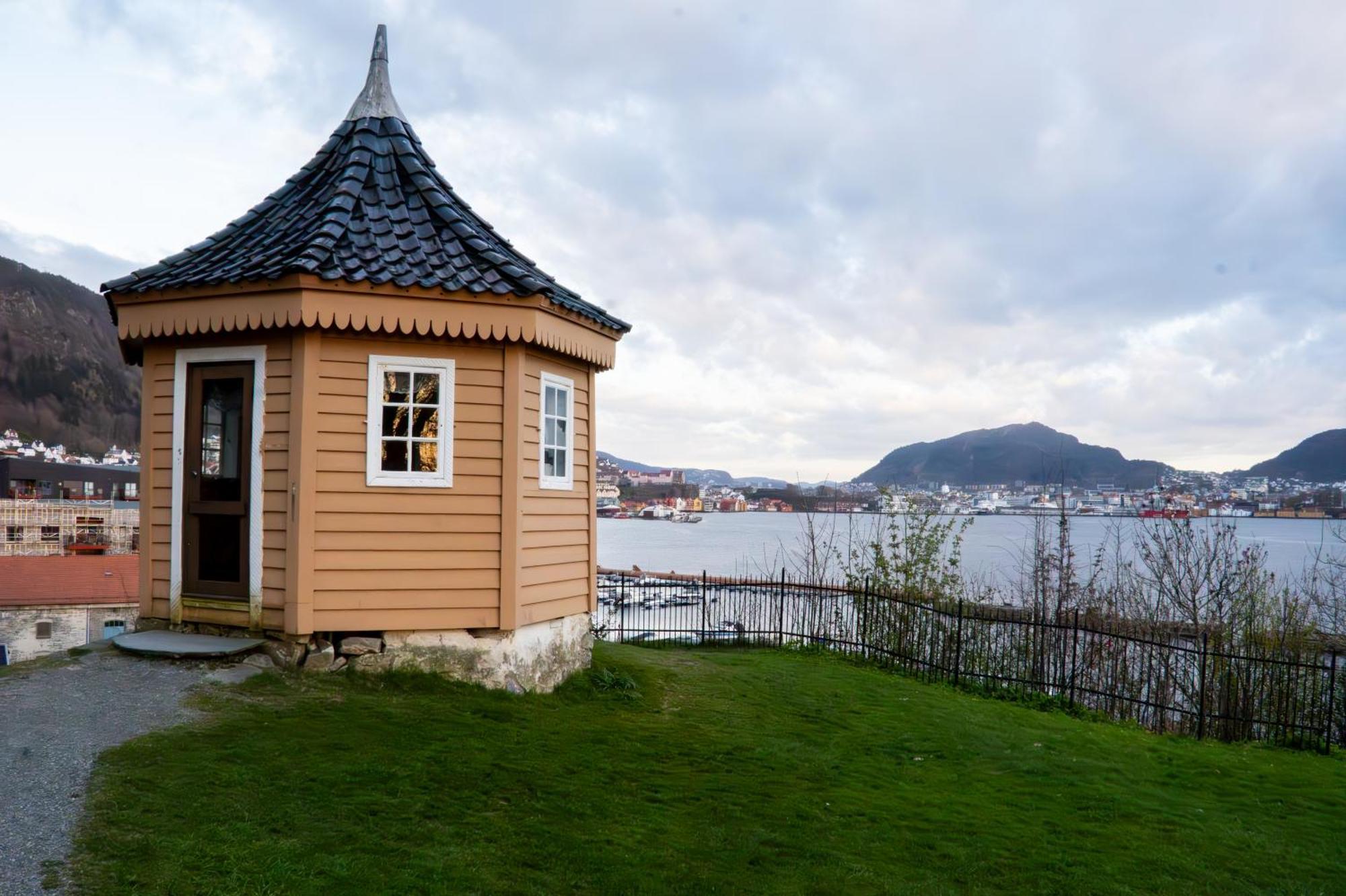 Golden Fjord-View Apartment Bergen Exterior photo